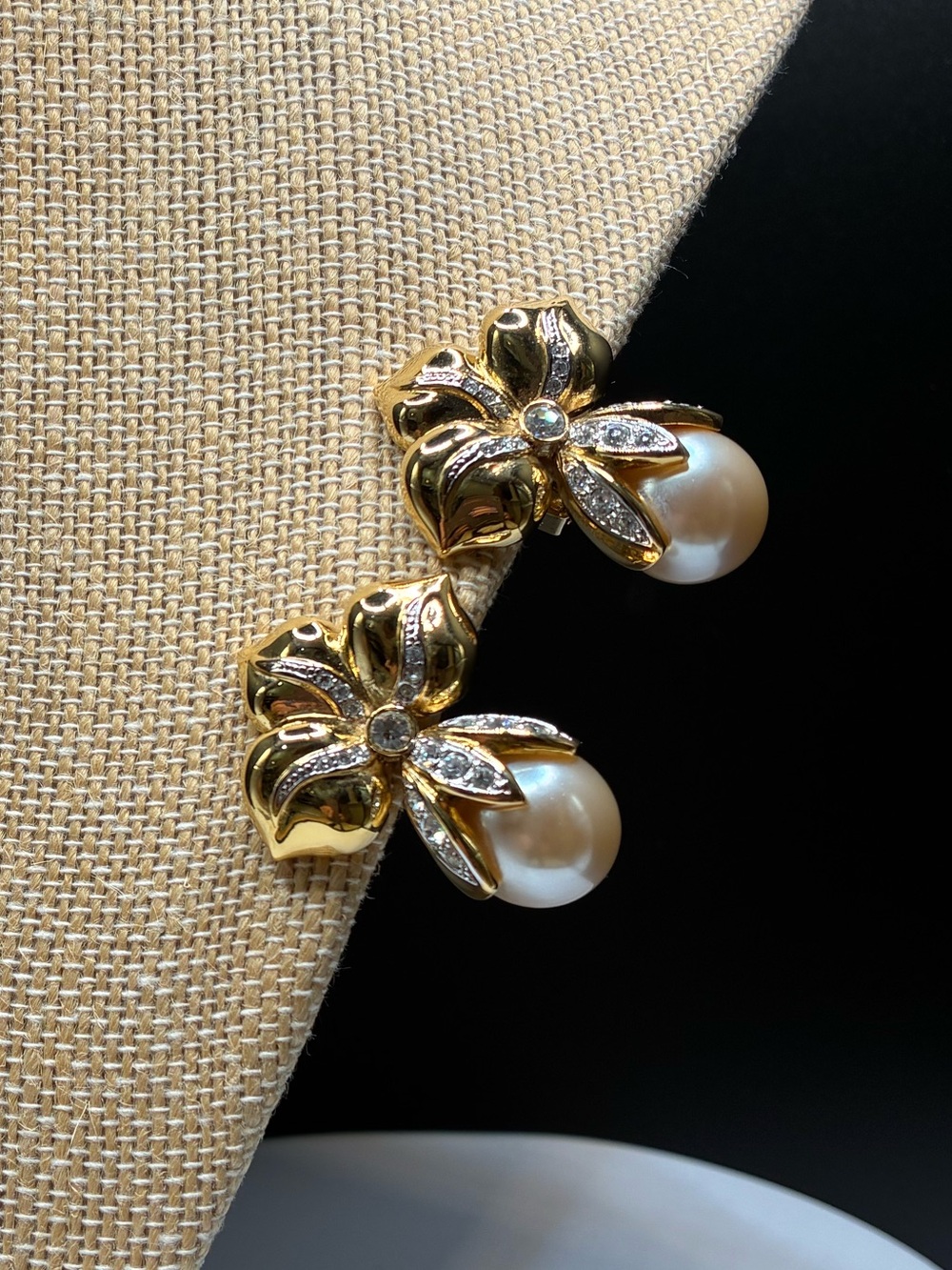 Vintage Gold-tone Signed Soleil Floral Pearl Clip-on earrings- Women Jewelry